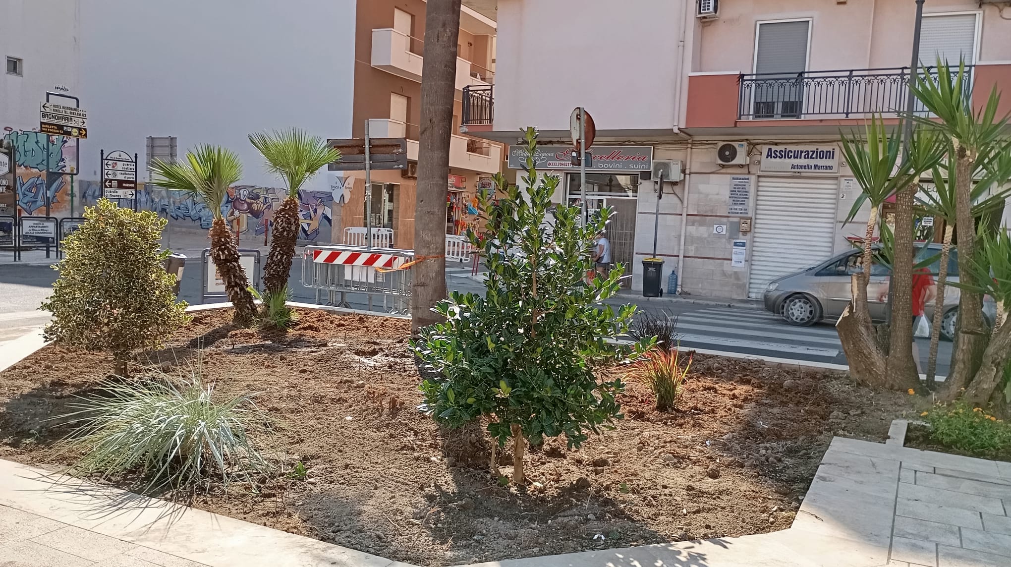 Piazza_Marconi7_Aiuola